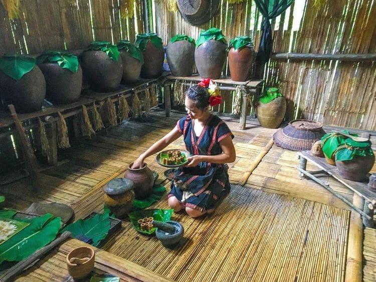 Mari-Mari Cultural Village Tour Including Lunch