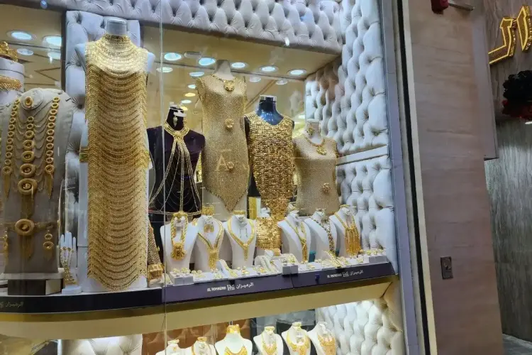 Private Dubai Gold Souk Shopping Transfer Enjoy Easy Shopping