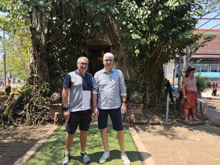 Private Maeklong Railway and Floating Market Highlight Tour