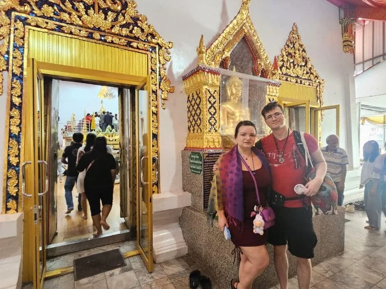 Private Maeklong Railway and Floating Market Highlight Tour