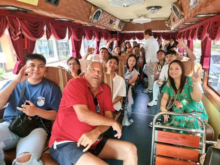 Private Singapore Hotel Transfer from Airport or Port
