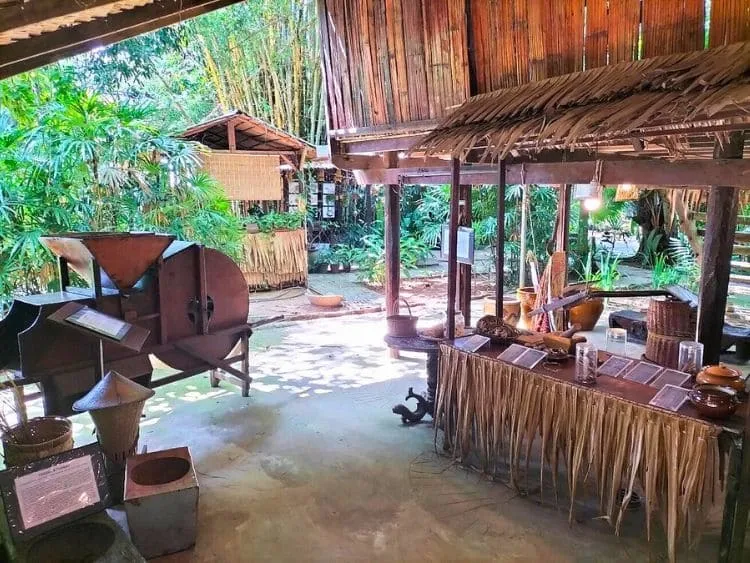 Memorable Monsopiad Cultural Village Tour from Kota Kinabalu